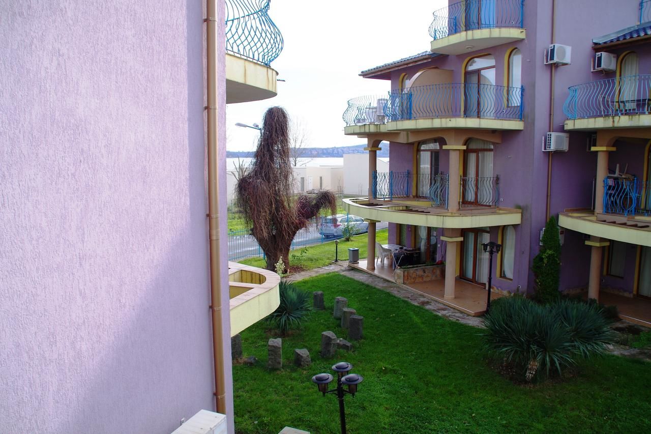 Апарт-отели Azura Garden Apartments Черноморец