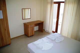 Апарт-отели Azura Garden Apartments Черноморец Апартаменты с 3 спальнями-10